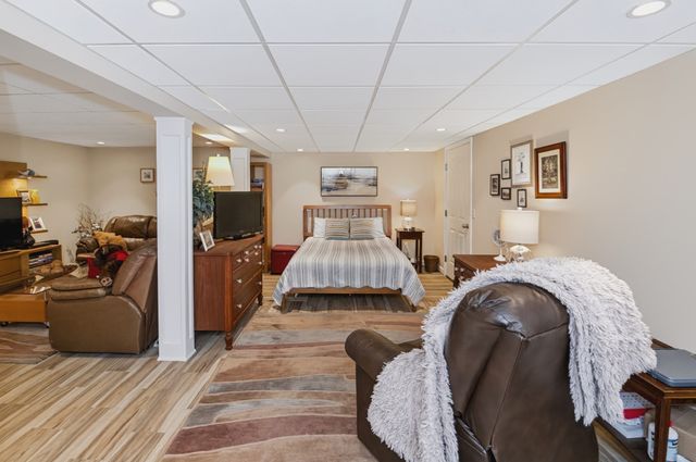 44 Clark Rd, Sturbridge, MA 01518