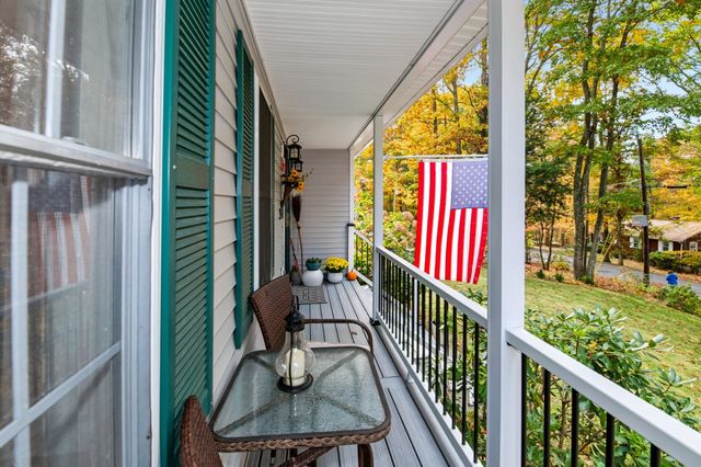44 Clark Rd, Sturbridge, MA 01518