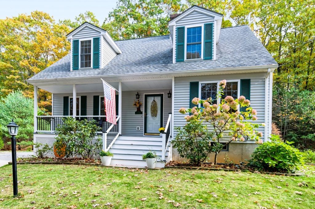 44 Clark Rd, Sturbridge, MA 01518