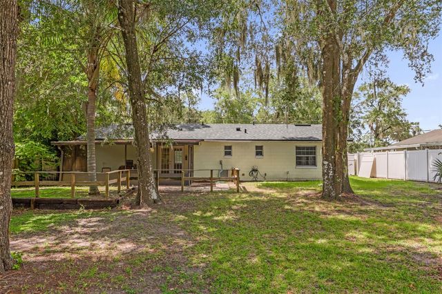 1349 E WISCONSIN AVENUE, Deland, FL 32724