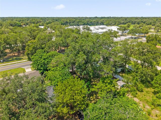 1349 E WISCONSIN AVENUE, Deland, FL 32724