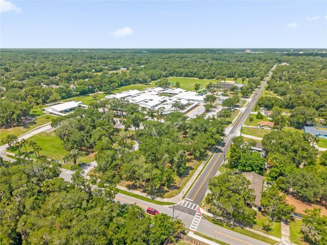 1349 E WISCONSIN AVENUE, Deland, FL 32724