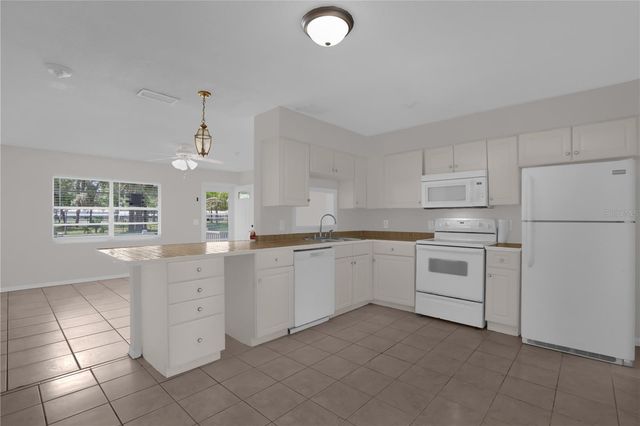 1349 E WISCONSIN AVENUE, Deland, FL 32724
