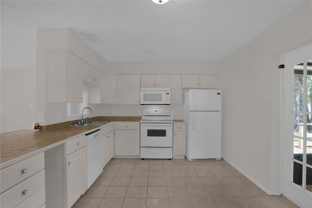 1349 E WISCONSIN AVENUE, Deland, FL 32724