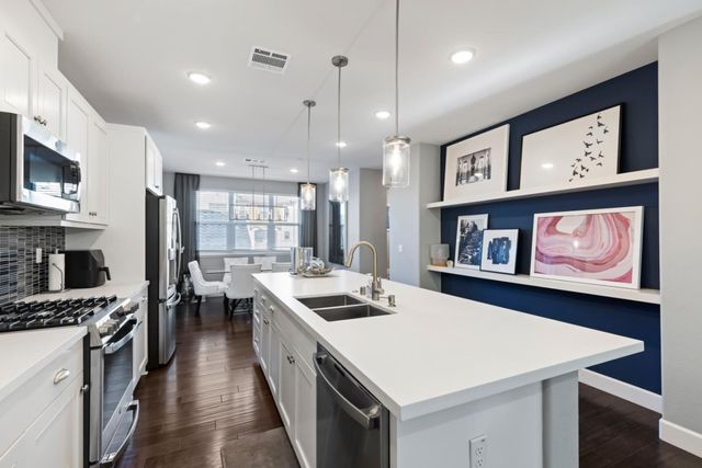 775 Santa Cecilia, Sunnyvale, CA 94085