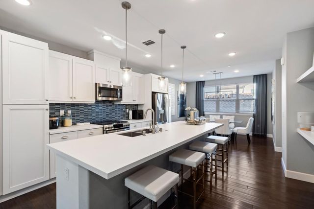 775 Santa Cecilia, Sunnyvale, CA 94085