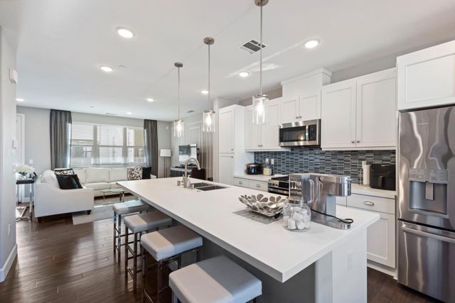 775 Santa Cecilia, Sunnyvale, CA 94085