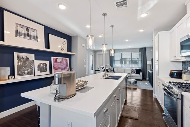 775 Santa Cecilia, Sunnyvale, CA 94085