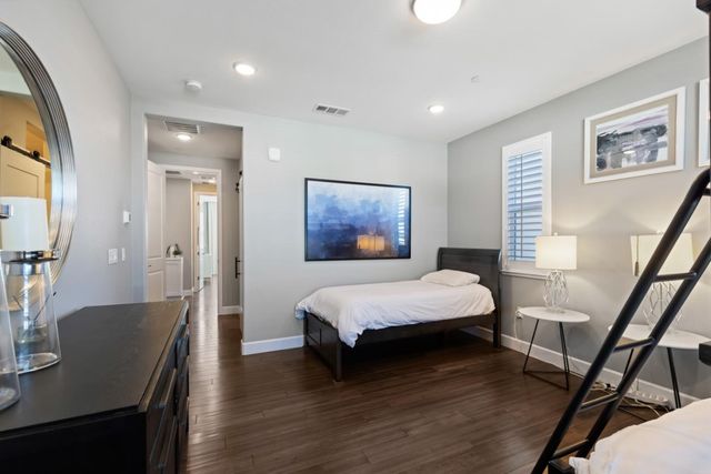 775 Santa Cecilia, Sunnyvale, CA 94085