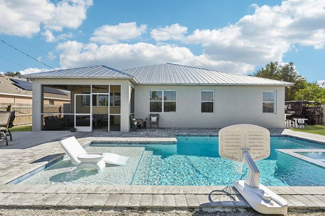 941 SW Mcelroy Avenue, Port St. Lucie, Port St Lucie, FL 34953