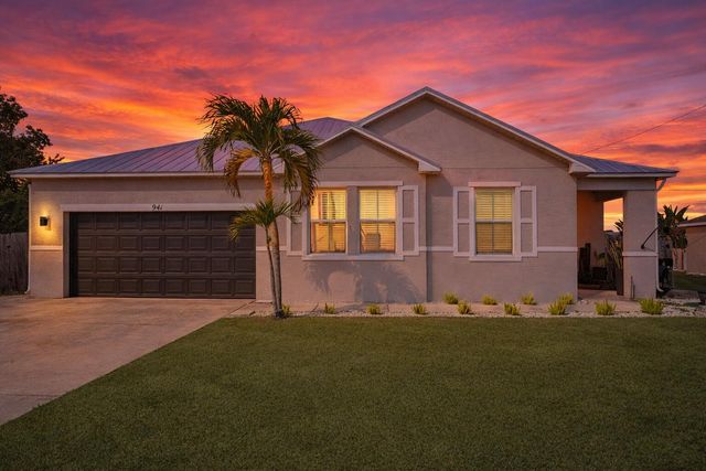 941 SW Mcelroy Avenue, Port St. Lucie, Port St Lucie, FL 34953