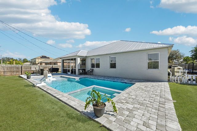 941 SW Mcelroy Avenue, Port St. Lucie, Port St Lucie, FL 34953