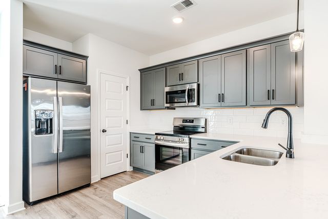 191 Harvard Dr, Gallatin, TN 37066