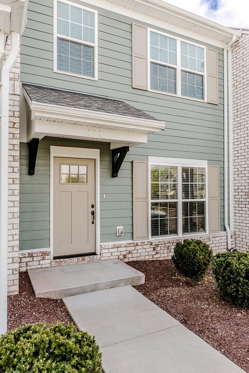 191 Harvard Dr, Gallatin, TN 37066