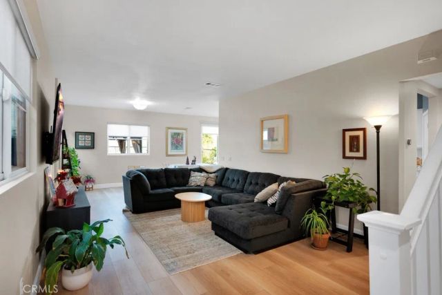 20022 Satsuma, Saugus, CA 91350