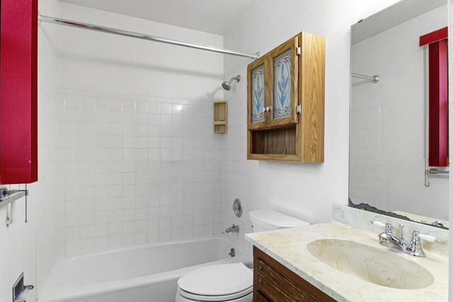 6014 Old Middleton Road, Madison, WI 53705