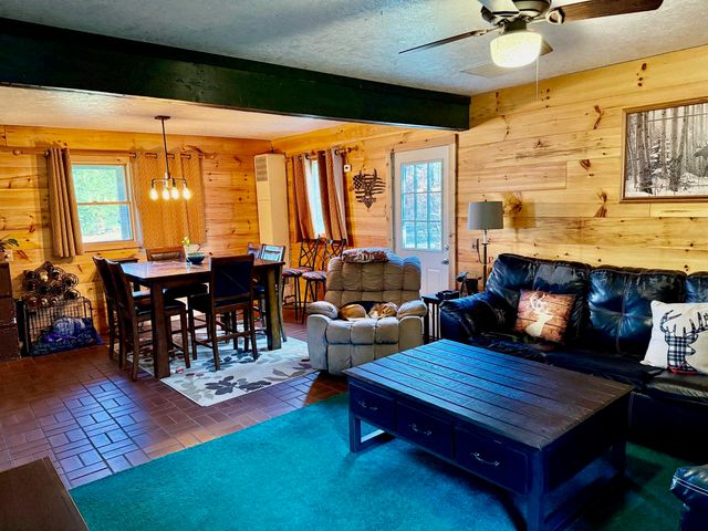 11164 N Merrillville Road, Eden Twp, MI 49644