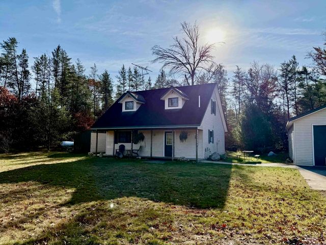 11164 N Merrillville Road, Eden Twp, MI 49644