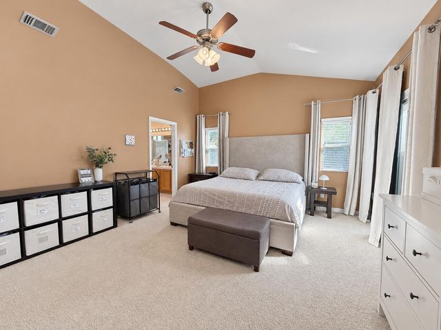 174 S Apricot Avenue, Fresno, CA 93727