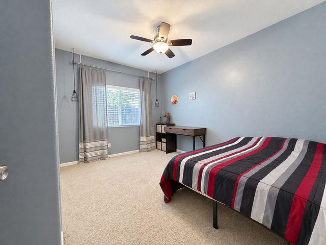 174 S Apricot Avenue, Fresno, CA 93727