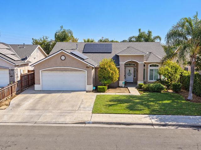174 S Apricot Avenue, Fresno, CA 93727