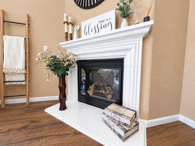 174 S Apricot Avenue, Fresno, CA 93727