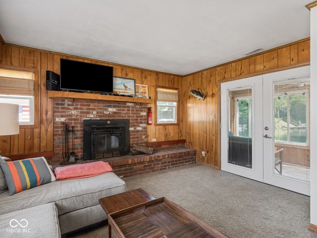 8691 S Slevins Drive, Nineveh, IN 46164