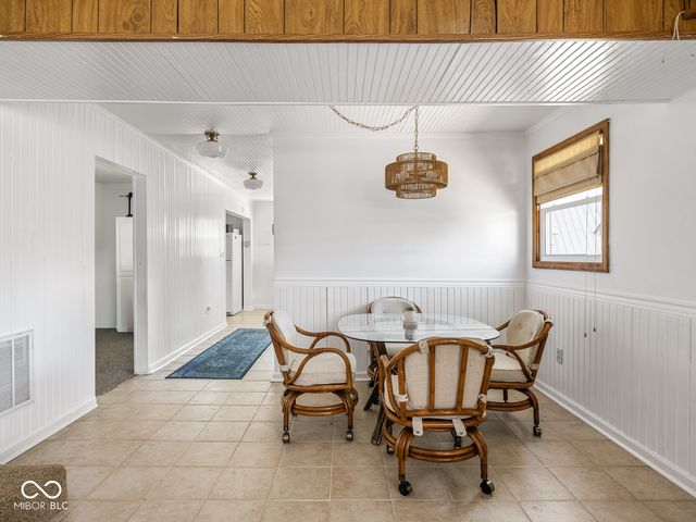 8691 S Slevins Drive, Nineveh, IN 46164