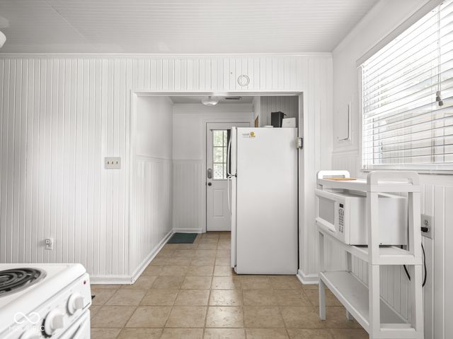 8691 S Slevins Drive, Nineveh, IN 46164