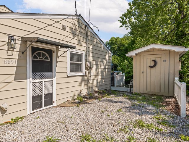 8691 S Slevins Drive, Nineveh, IN 46164