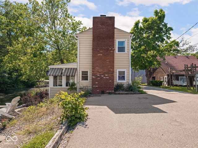 8691 S Slevins Drive, Nineveh, IN 46164