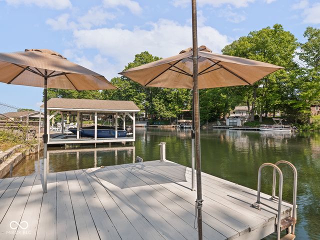 8691 S Slevins Drive, Nineveh, IN 46164