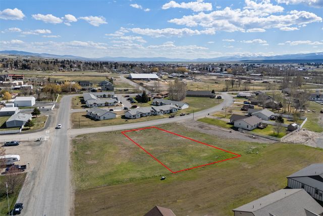 1005 Tumbleweed Lane, Deer Lodge, MT 59722