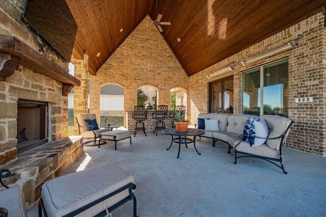 1 London Court, Heath, TX 75032