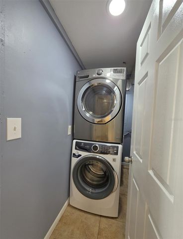 4821 72ND AVENUE N, Pinellas Park, FL 33781