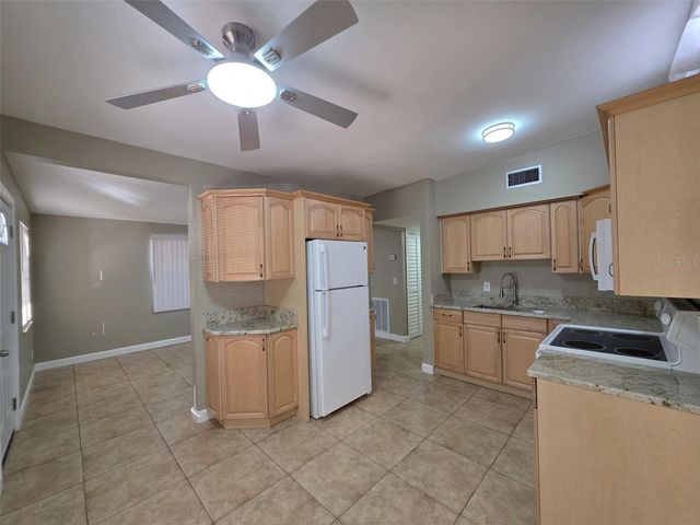 4821 72ND AVENUE N, Pinellas Park, FL 33781