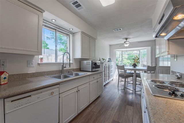 16111 La Cabana Drive, Houston, TX 77062