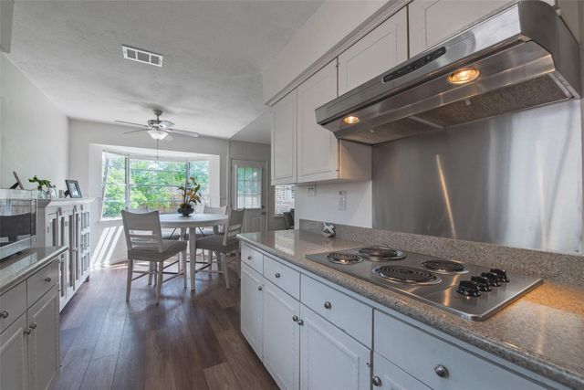 16111 La Cabana Drive, Houston, TX 77062