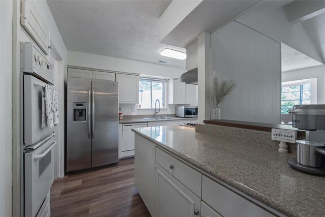 16111 La Cabana Drive, Houston, TX 77062