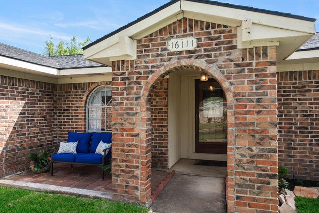 16111 La Cabana Drive, Houston, TX 77062