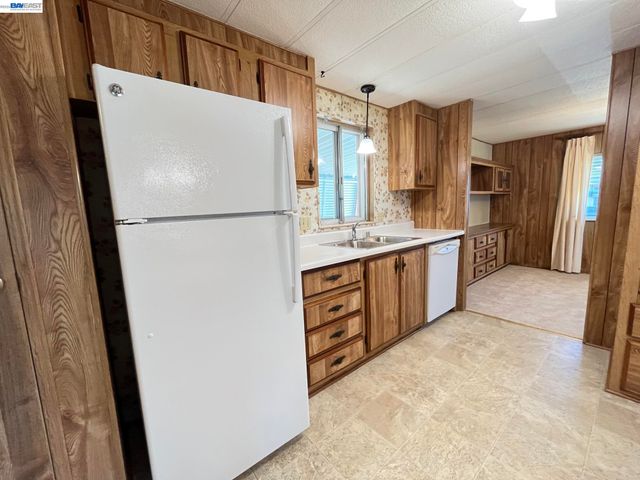 4141 Deep Creek Rd 212, Fremont, CA 94555
