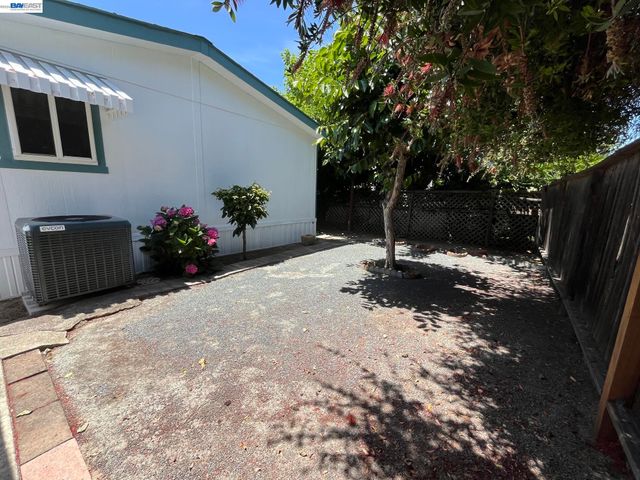 4141 Deep Creek Rd 212, Fremont, CA 94555