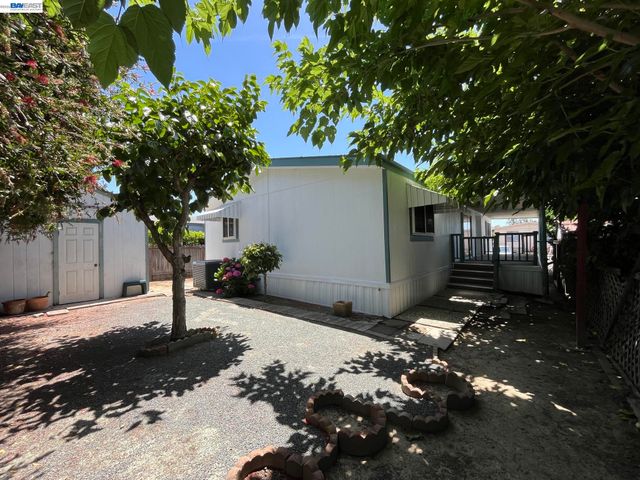 4141 Deep Creek Rd 212, Fremont, CA 94555