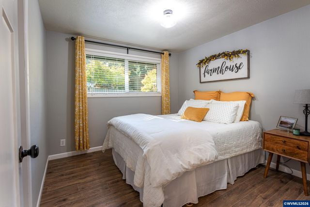 5440 Val View Dr SE, Turner, OR 97392