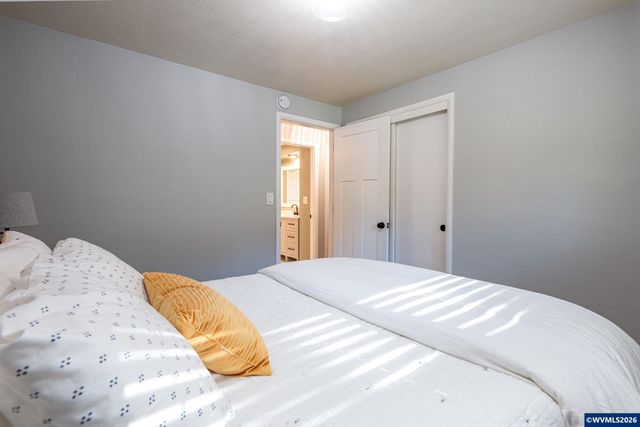 5440 Val View Dr SE, Turner, OR 97392