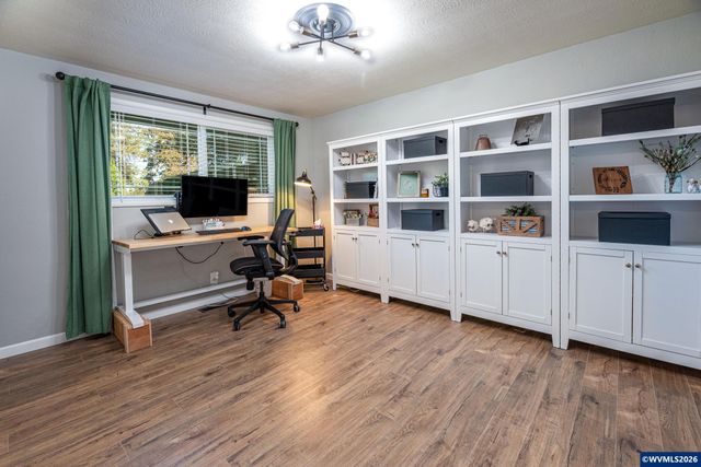 5440 Val View Dr SE, Turner, OR 97392