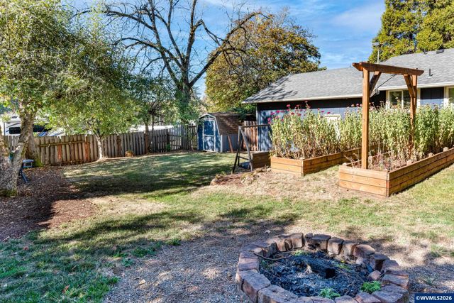 5440 Val View Dr SE, Turner, OR 97392