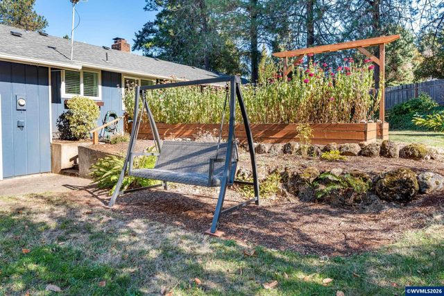 5440 Val View Dr SE, Turner, OR 97392