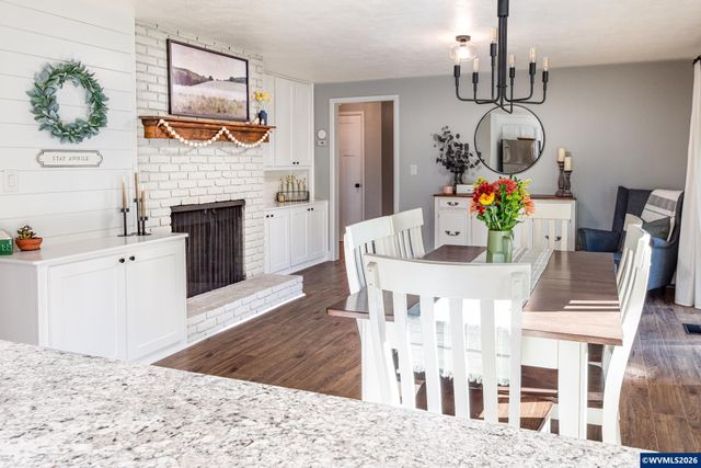 5440 Val View Dr SE, Turner, OR 97392