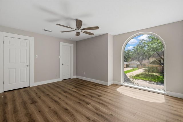 2903 Crystal Falls Drive, Kingwood, TX 77345